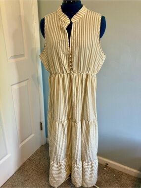 Sleeveless Striped Tiered Dress - Cream & White